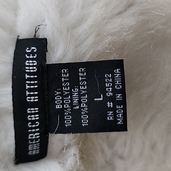 Sweater - Picture 9 of 10